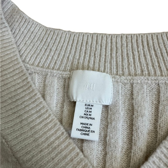 H&M Women's Ribbed-Knit Midi Relaxed Fit Dress Size Medium - Picture 3 of 6